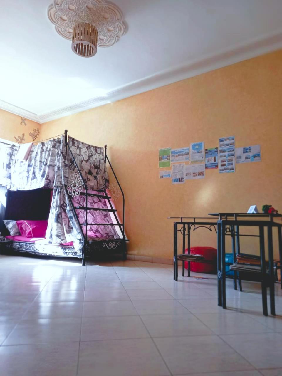 Aertisticspace In The Center 4Bunk Dormroom Tanger Pokój zdjęcie